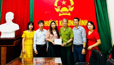 Trường bài tiến lên miên nam
 ủng hộ, sẻ chia với nạn nhân vụ cháy chung cư mini quận Thanh Xuân.